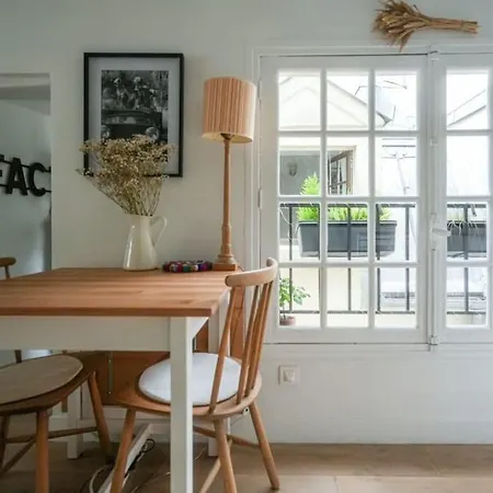 Exquisite In 3rd Apartment